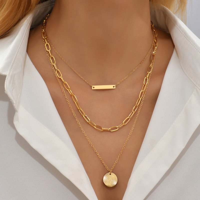 Vintage Gold Plated Round Coin Pendant Neckalce